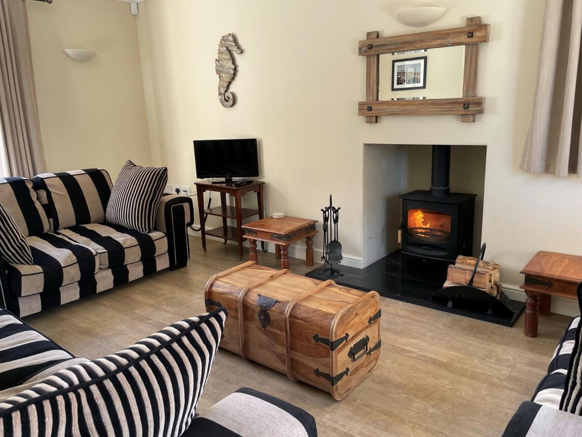 Saltkettle In Blakeney, Sleeping 12 In 5 Bedrooms Blakeney  Esterno foto