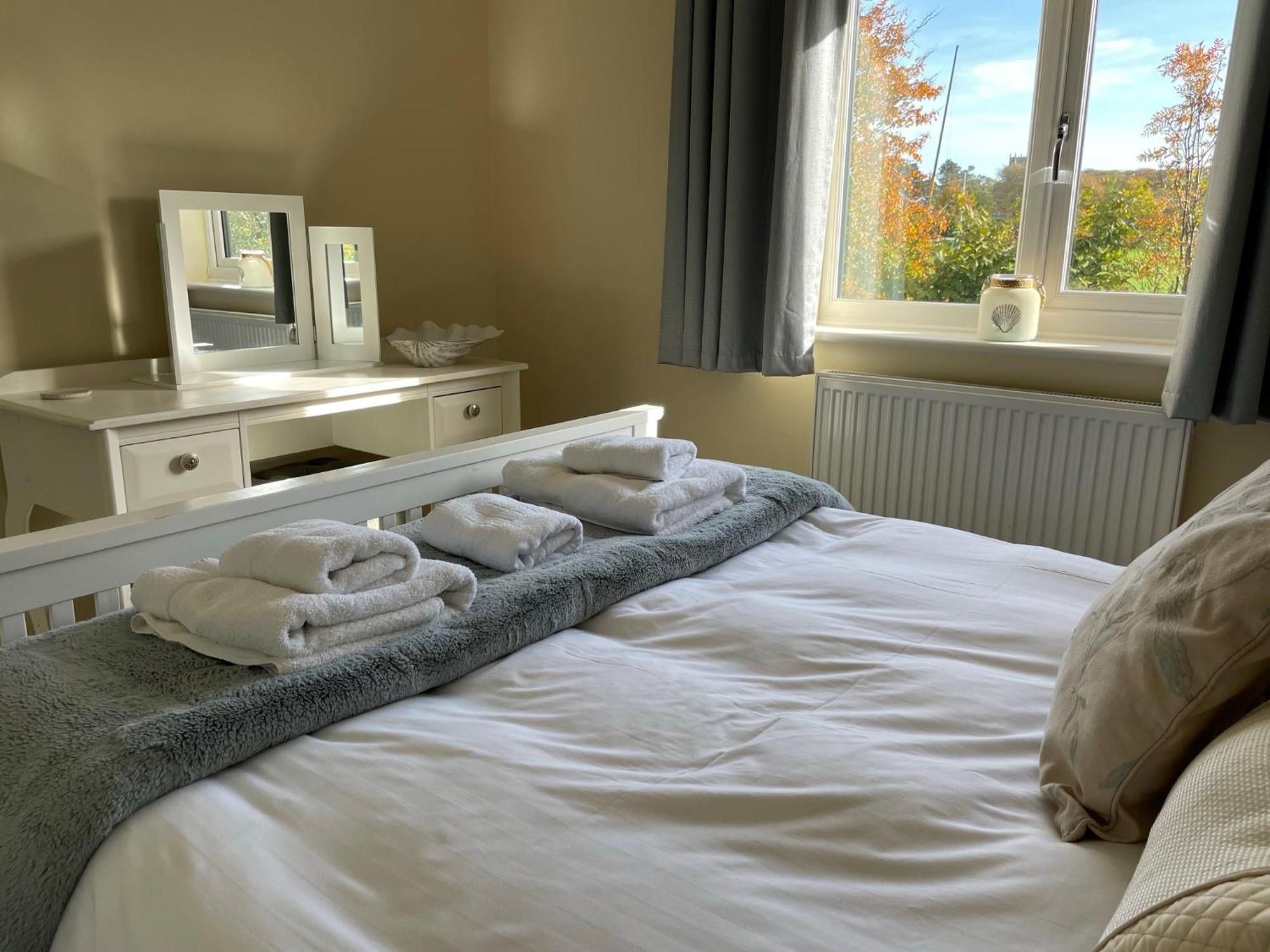 Saltkettle In Blakeney, Sleeping 12 In 5 Bedrooms Blakeney  Esterno foto