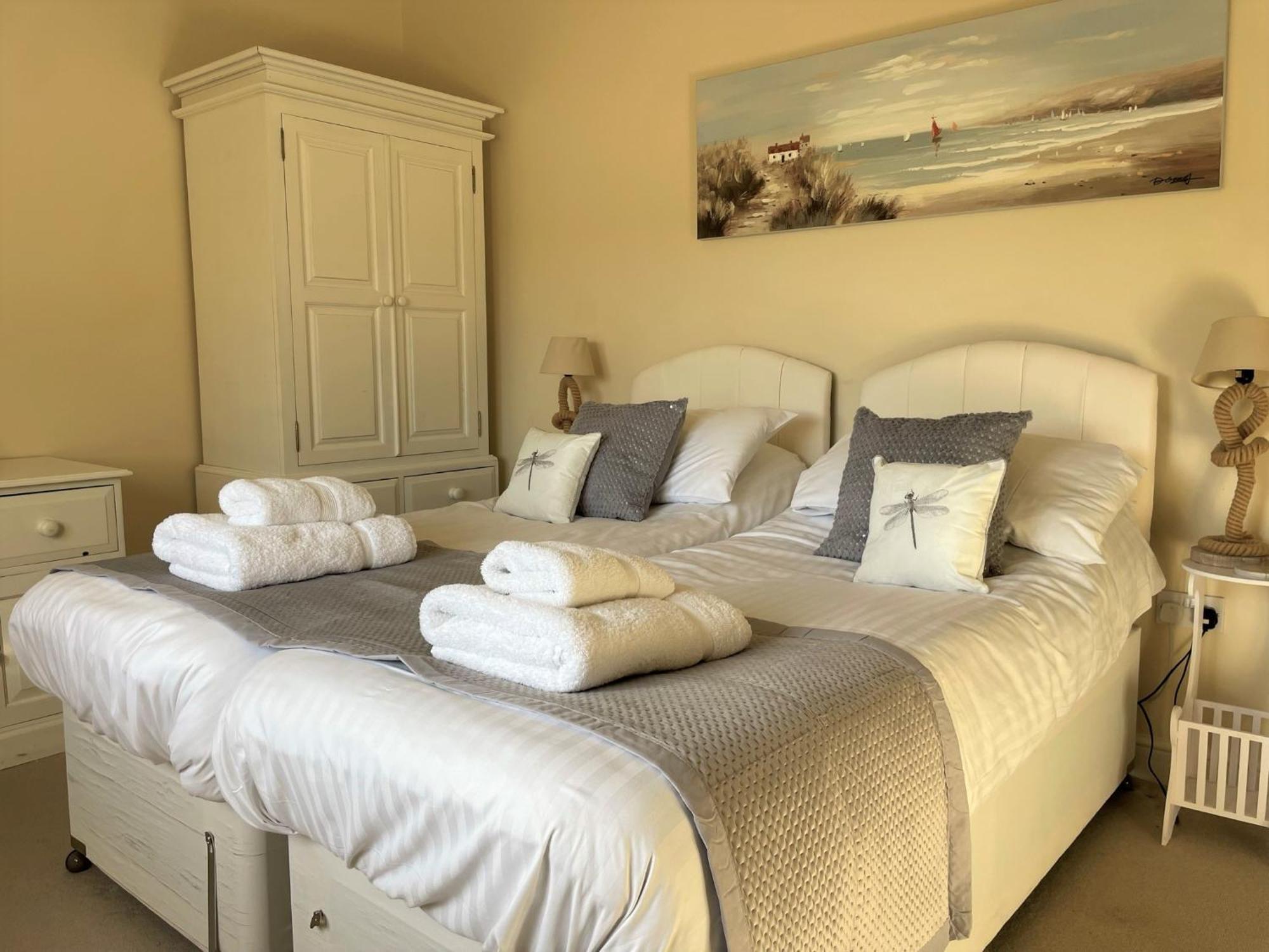 Saltkettle In Blakeney, Sleeping 12 In 5 Bedrooms Blakeney  Esterno foto